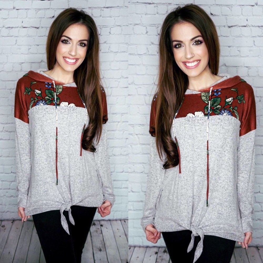 Ultra soft Hacci knot hoodie - Picture 1 of 5